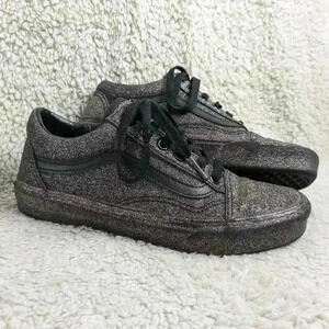 VANS Shinny women shoes size  7 In great used condition!